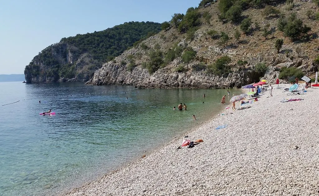 Cres Sucic Apartments 0*,