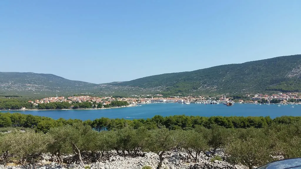 Cres Sucic Apartments