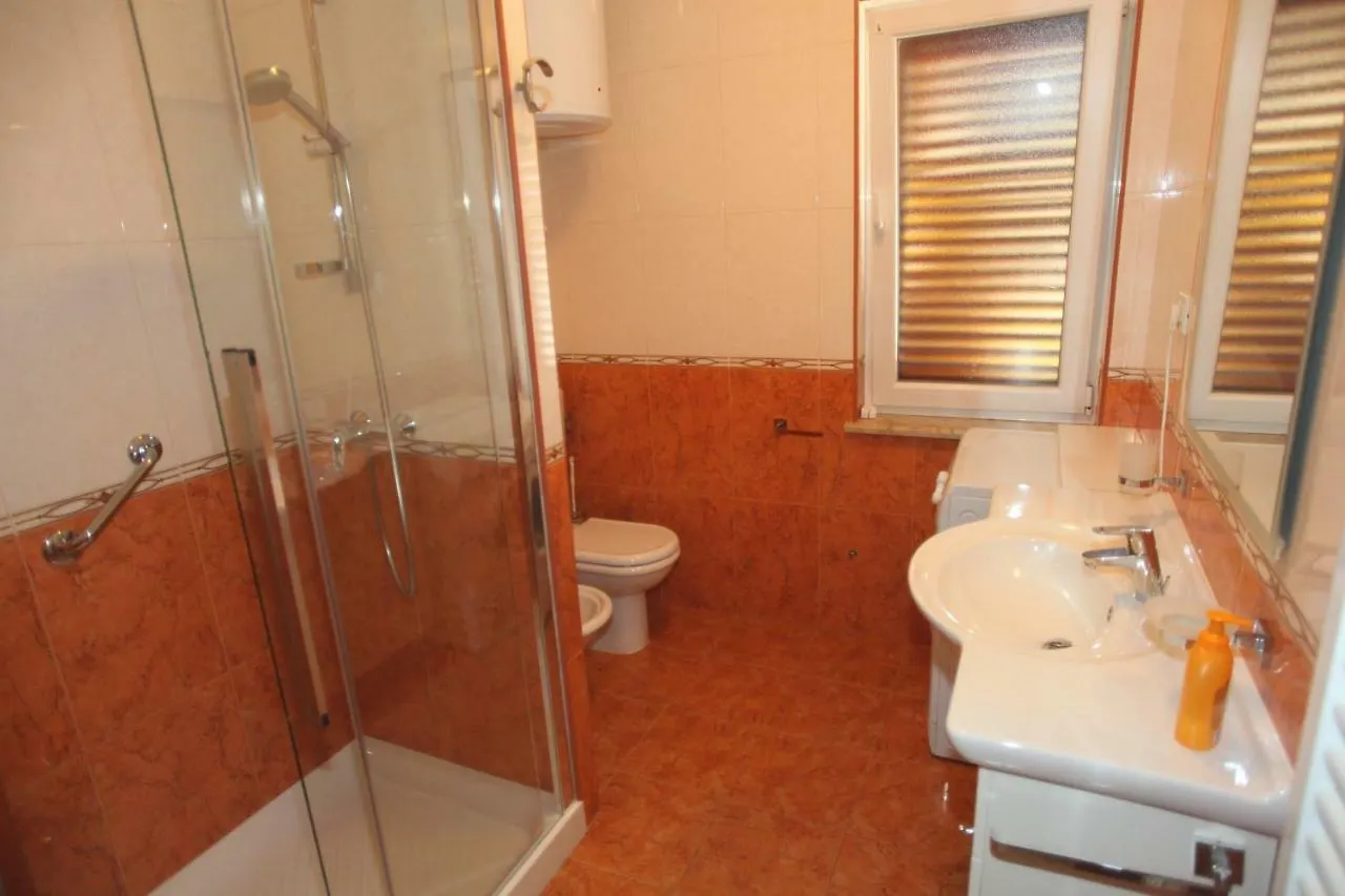 Cres Sucic Apartments